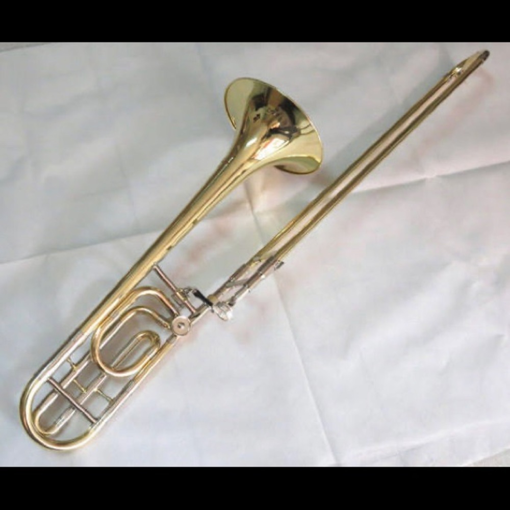 Bb/F attachment Jupiter Trombone - Picture 2 of 2